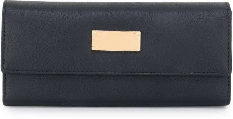 Casual, Party, Formal, Sports Black  Clutch Price in India