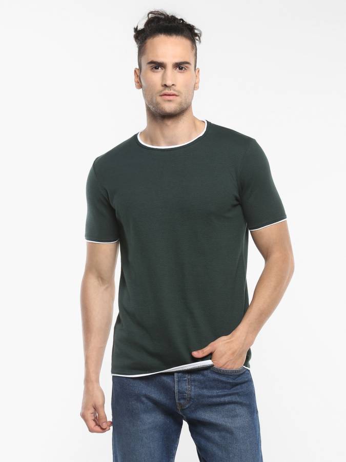 MT21 Solid Men Round Neck Green T-Shirt Price in India