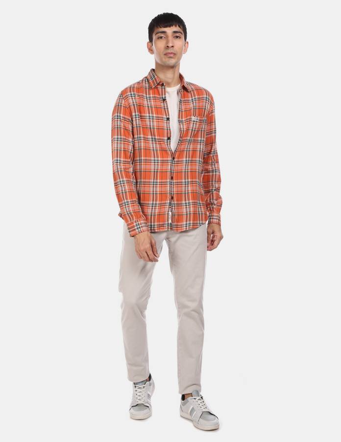 Men Tailored Fit Checkered Spread Collar Casual Shirt