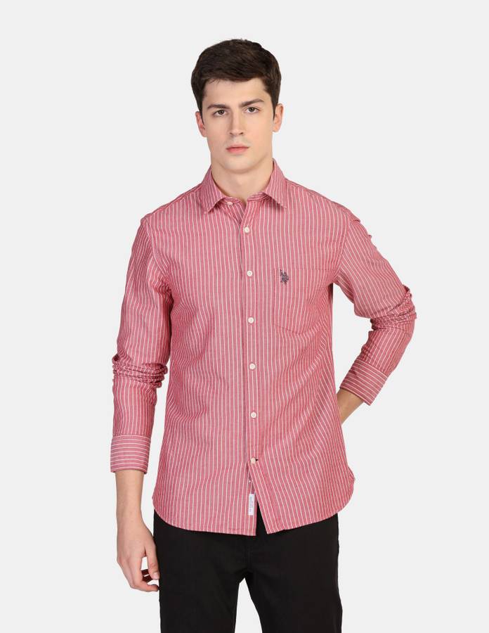 Men Tailored Fit Striped Button Down Collar Casual Shirt