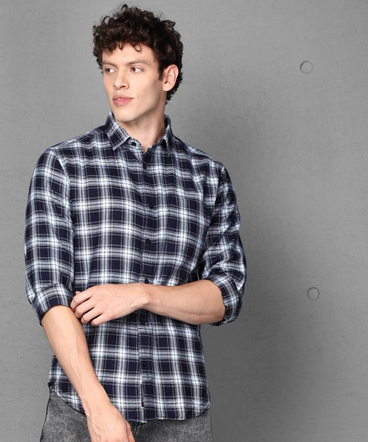 Men Regular Fit Checkered Casual Shirt Price in India