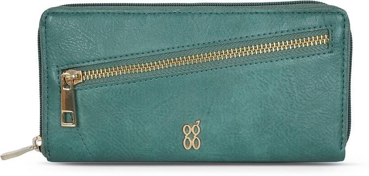 Casual Green Clutch - Regular Size