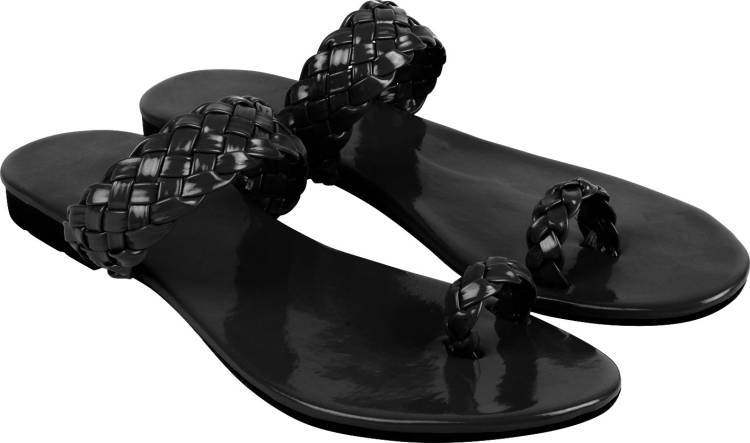 Women Black Flats Sandal Price in India