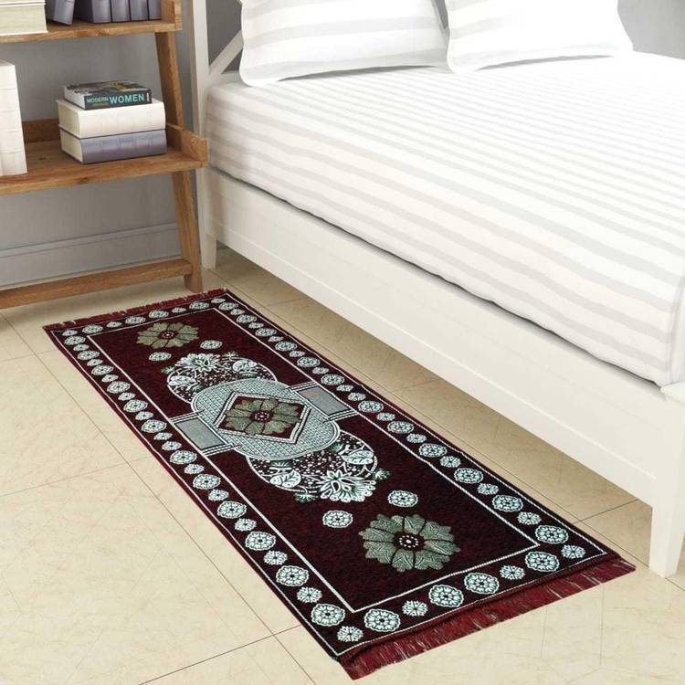 Sasta Sunder Tikau Maroon Acrylic Runner