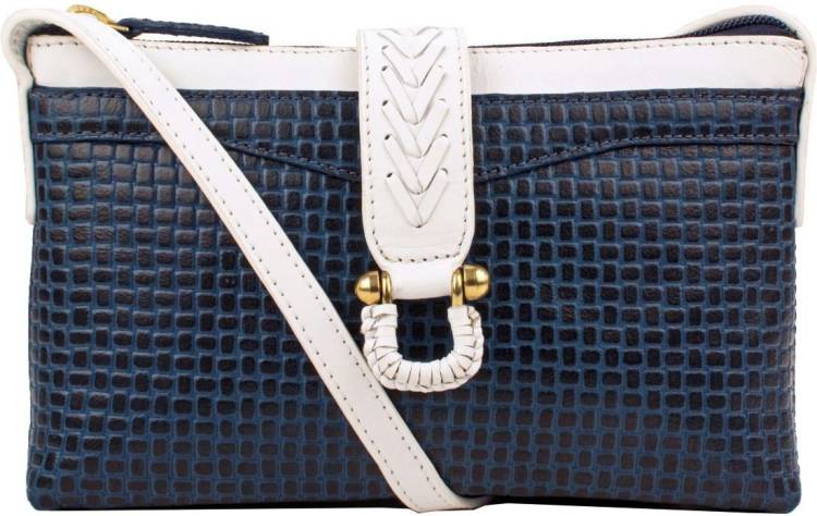 Casual Blue  Clutch Price in India