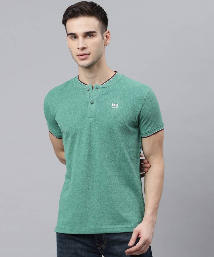 Solid Men Collared Neck Green T-Shirt
