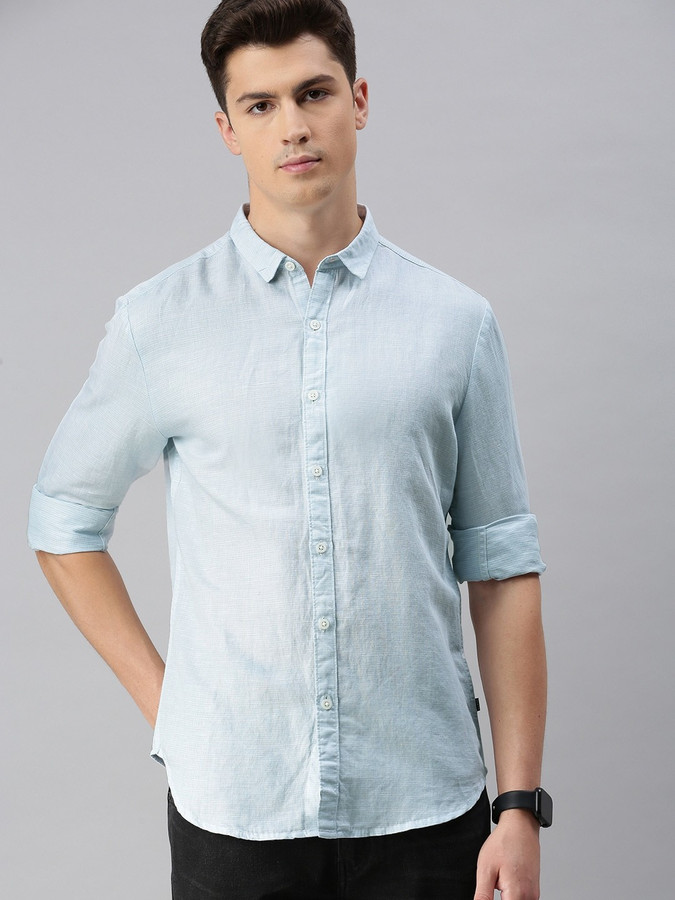 Men Slim Fit Solid Spread Collar Casual 