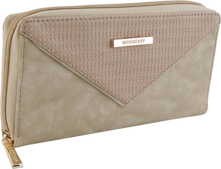 Casual Beige  Clutch Price in India