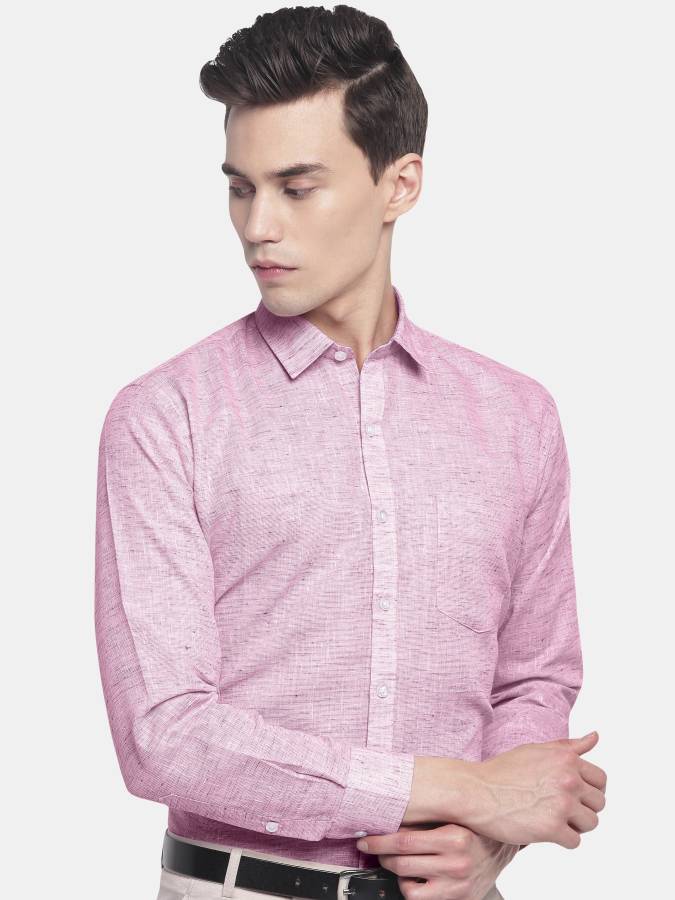 Men Regular Fit Solid Spread Collar Formal Shirt Price in India