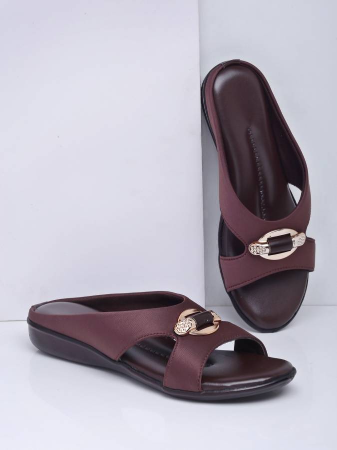 Women New Fashion Stylish Comfortable/Soft Flat Sandal/Slipper for women & Girls Brown Flats Sandal Price in India