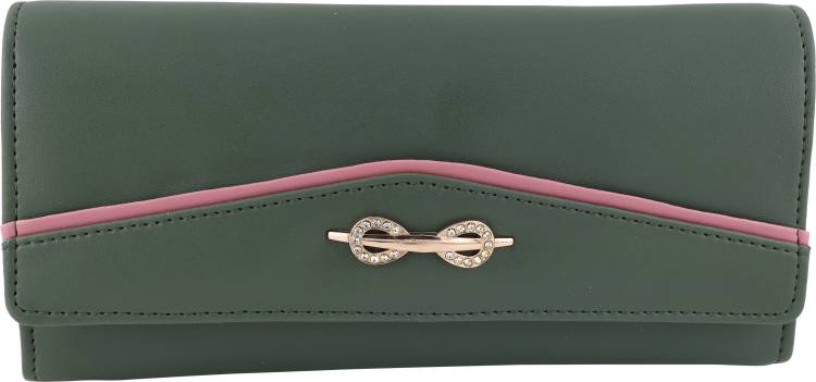 Casual, Party Green  Clutch Price in India