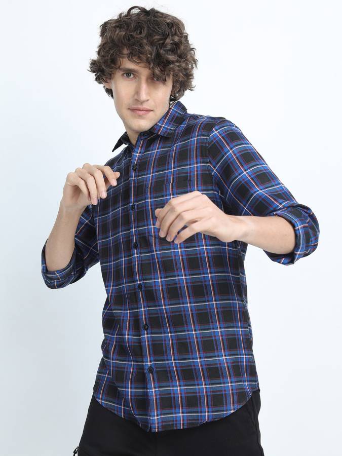 Men Slim Fit Checkered Cut Away Collar Casual Shirt Price in India