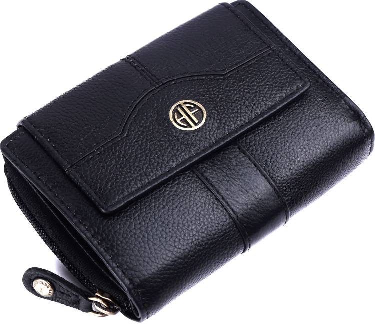 Casual Black  Clutch Price in India