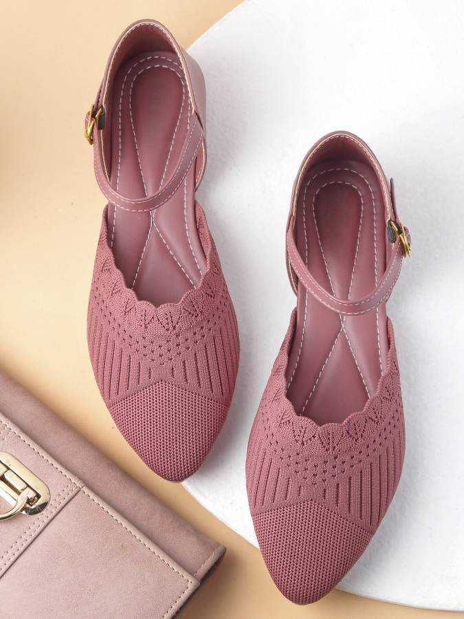 Women Pink Flats Sandal Price in India