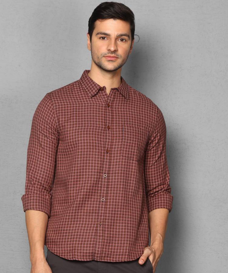 Men Regular Fit Checkered Casual Shirt Price in India