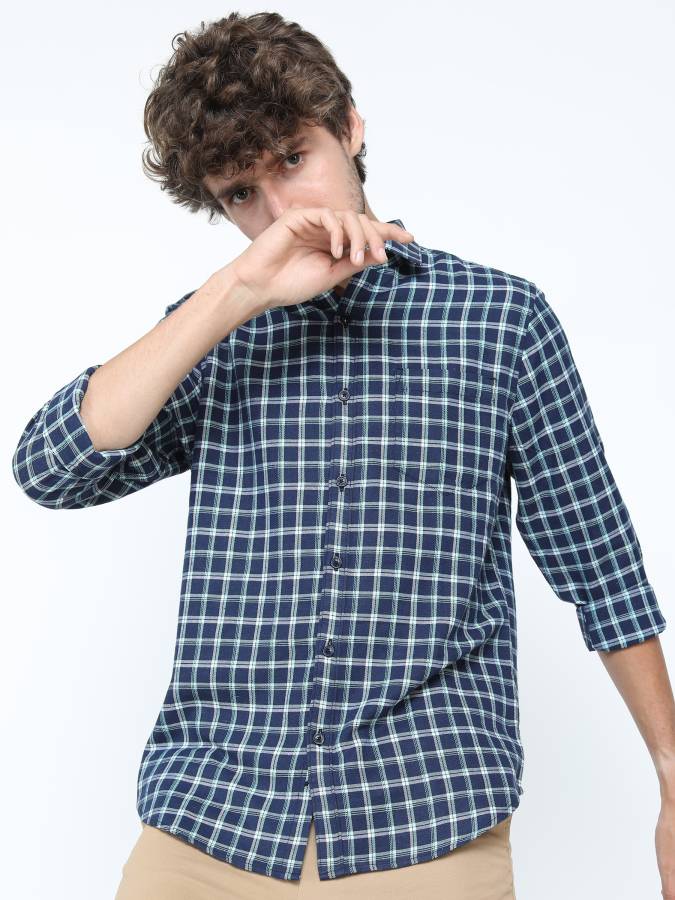 Men Slim Fit Checkered Cut Away Collar Casual Shirt Price in India