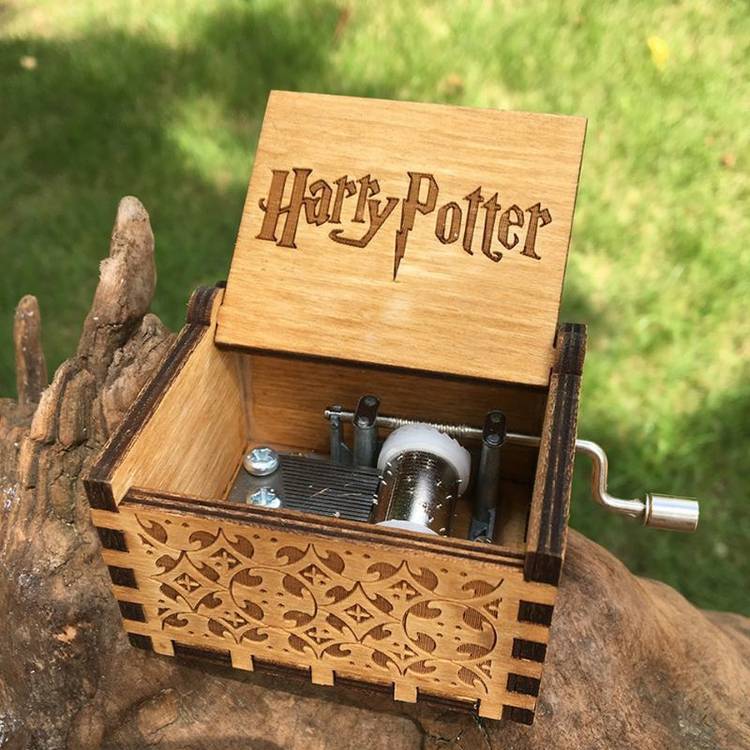 Crazy Gifters friendz Harry Potter hedwig theme music box with classic desigen(brown)