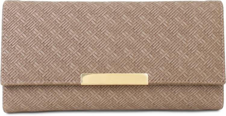 Casual Brown  Clutch Price in India