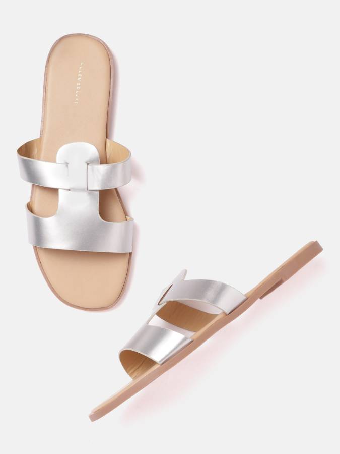 Women Silver Flats Sandal Price in India