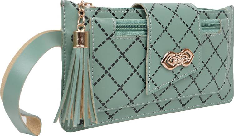 Casual, Party, Formal Green  Clutch Price in India