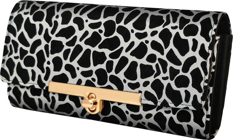Casual, Party, Formal Black, White  Clutch Price in India