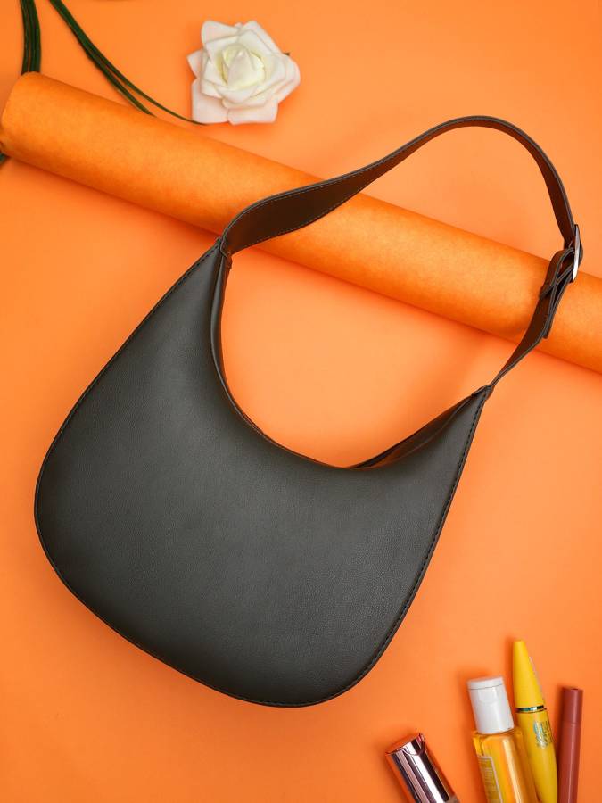Women Black Shoulder Bag Price in India