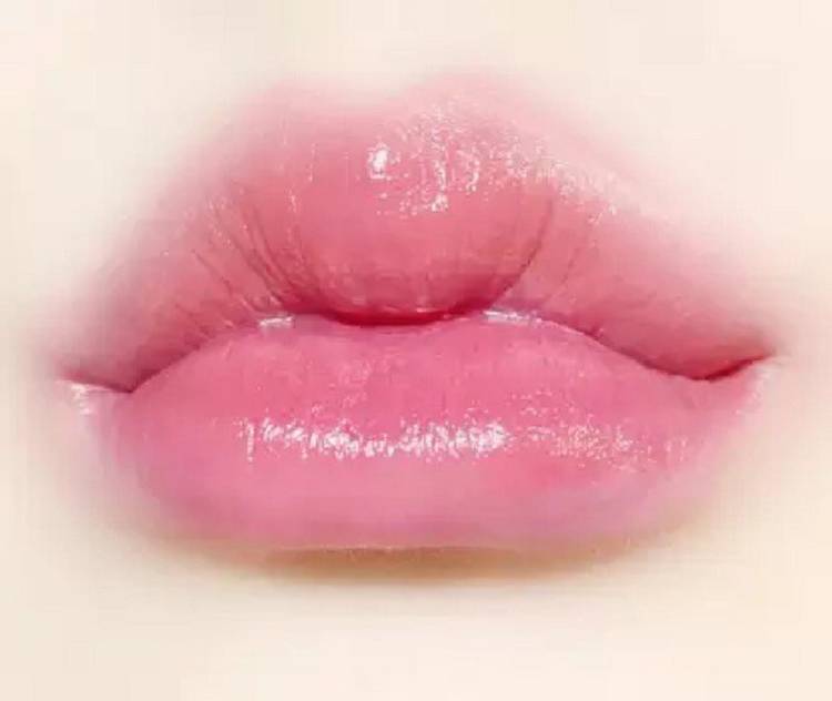 Amaryllis lips Refreshing and gentle texture. Color will change to Pinkish Price in India