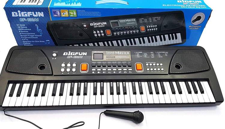 Kidoyz 61 Keys Piano Large Keyboard With Mic for Kids Musical Instrument Gift Toys