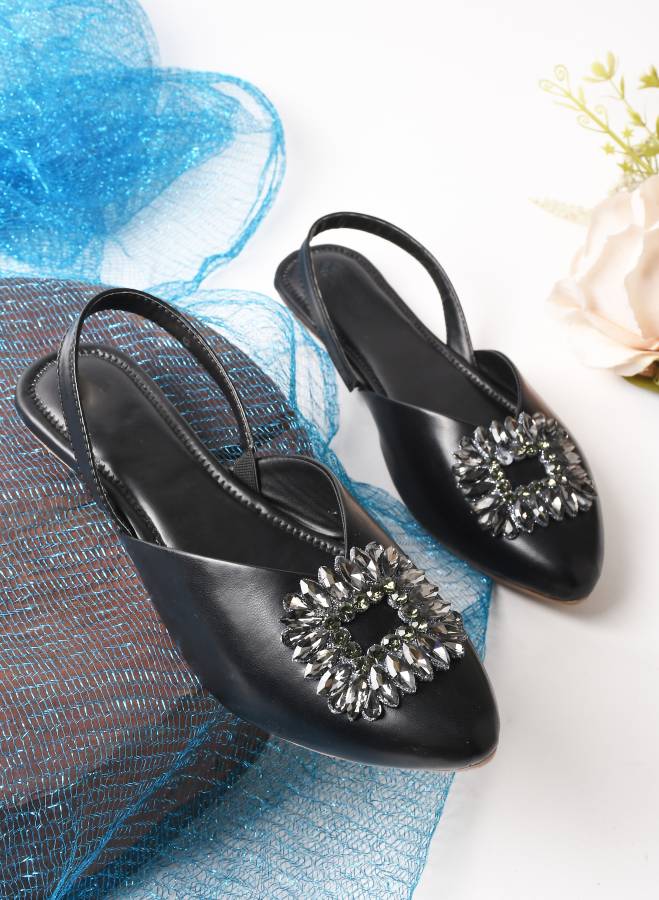 Women Black Flats Sandal Price in India