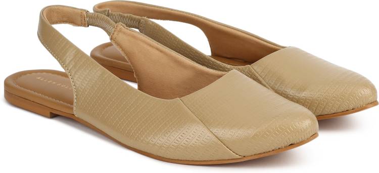 Women Brown Flats Sandal Price in India