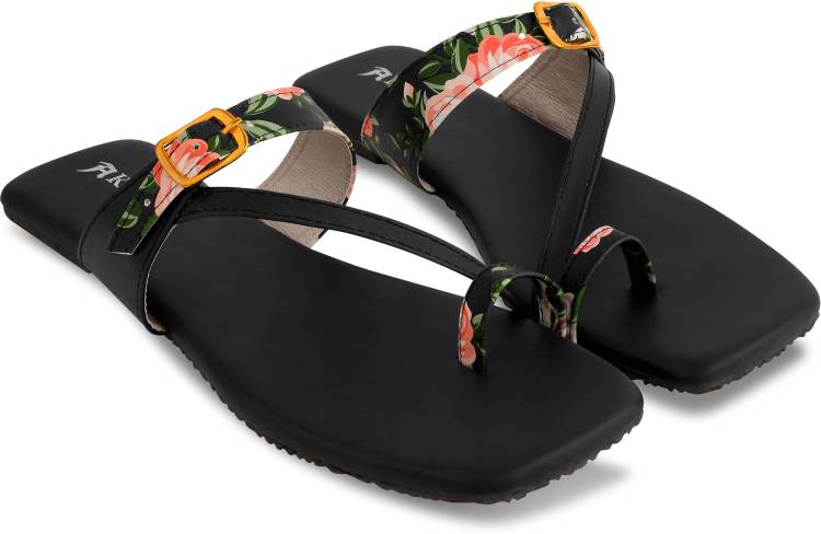 Women Black Flats Sandal Price in India