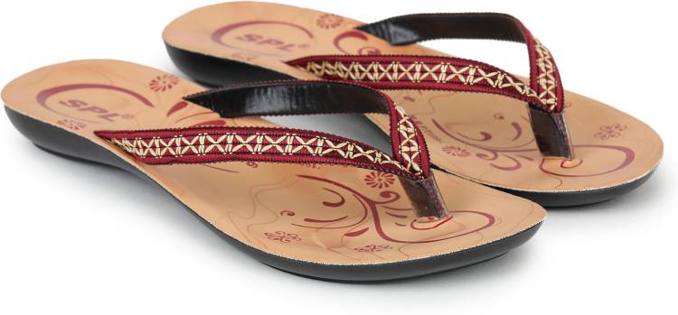 Women Maroon Flats Sandal Price in India