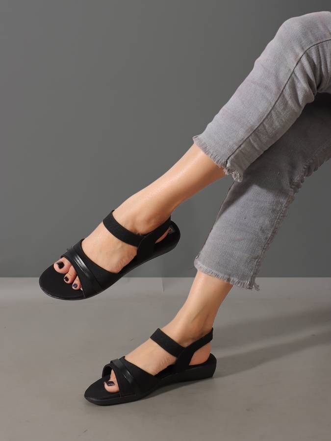 Women Black Flats Sandal Price in India