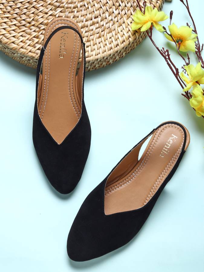 Women Black Flats Sandal Price in India