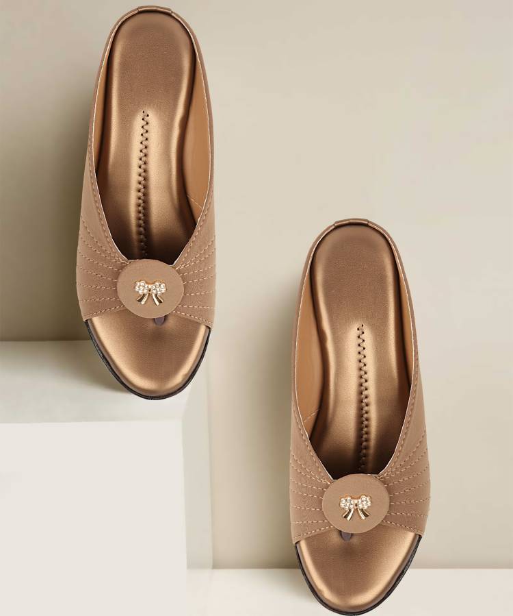 Women Beige Flats Sandal Price in India