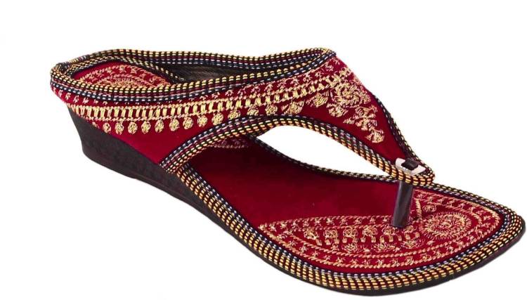 AMAZING TRADERS Women Maroon Flats Price in India