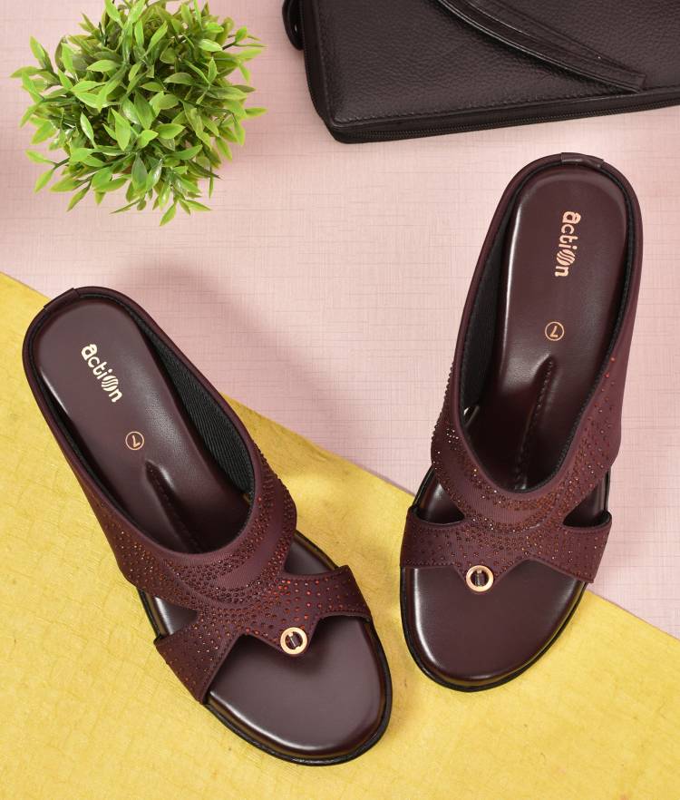 Women Maroon, Gold Flats Sandal Price in India