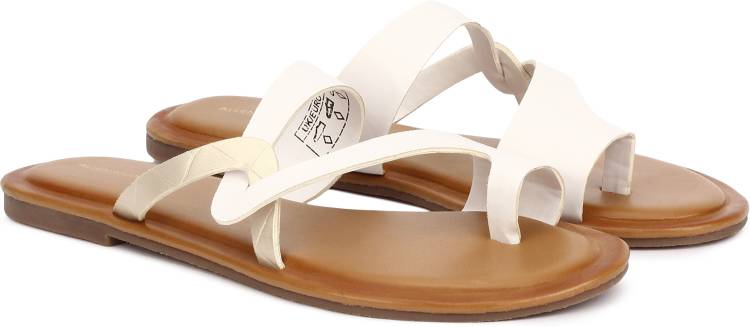 Women White Flats Sandal Price in India