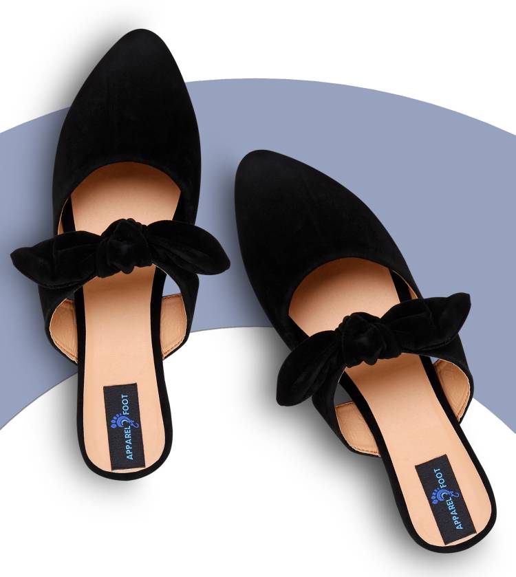 Women Black Flats Sandal Price in India