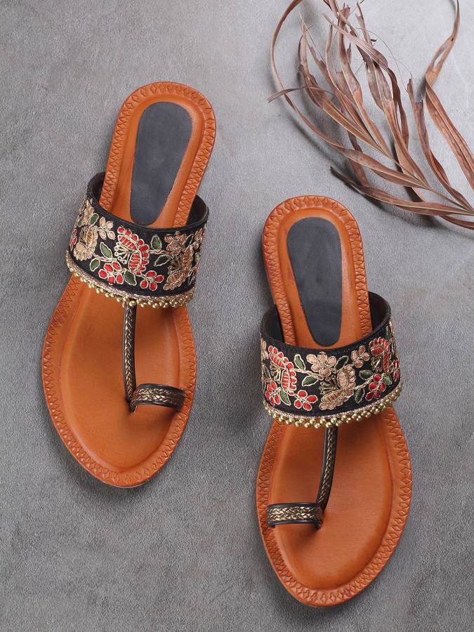 Women Black, Brown Flats Sandal Price in India