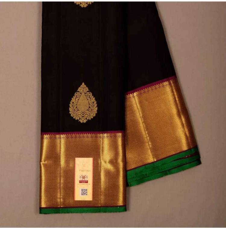 Woven Kanjivaram Pure Silk Saree Price in India