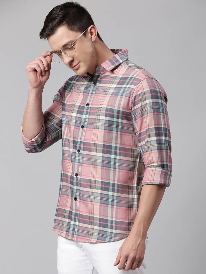 Men Slim Fit Checkered Spread Collar Casual Shirt Price in India