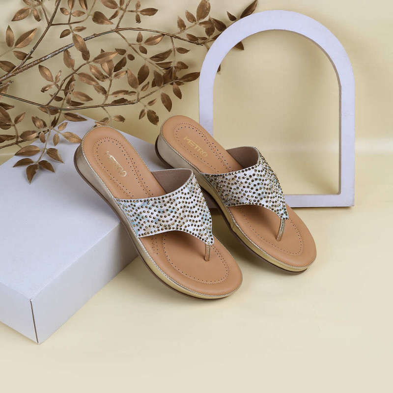 Women EmbellishedOpenToe Flats Sandal