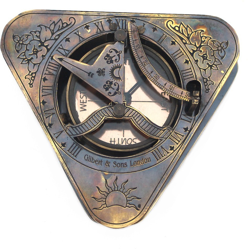 Creative Pure Direction Triangle Brass Made Showpiece Compass(Multicolor)