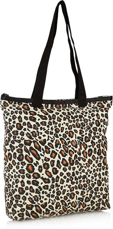 Pickpocket Women White, Brown Tote