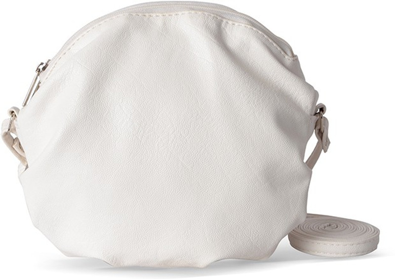 Baggit Lmp Panama Band White Cosmetic Bag(White) Baggit Lmp Panama Band White Cosmetic Bag(White)