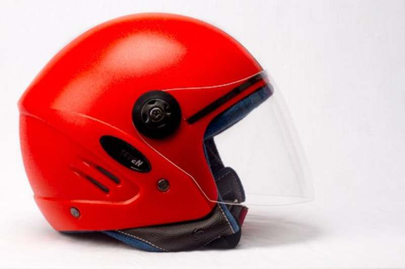 SONIK Youth G7 Motorbike Helmet(Red) SONIK Youth G7 Motorbike Helmet(Red)