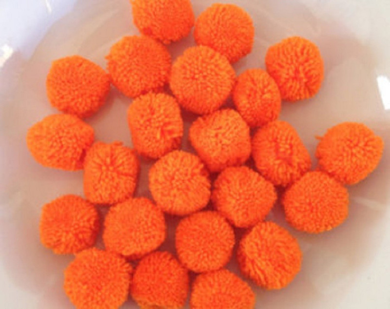 Rasmy home Decors Orange orange pom pom - 100 Rasmy home Decors Orange orange pom pom - 100