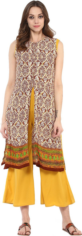 Gerua Women Kurta and Trousers Set Gerua Women Kurta and Trousers Set