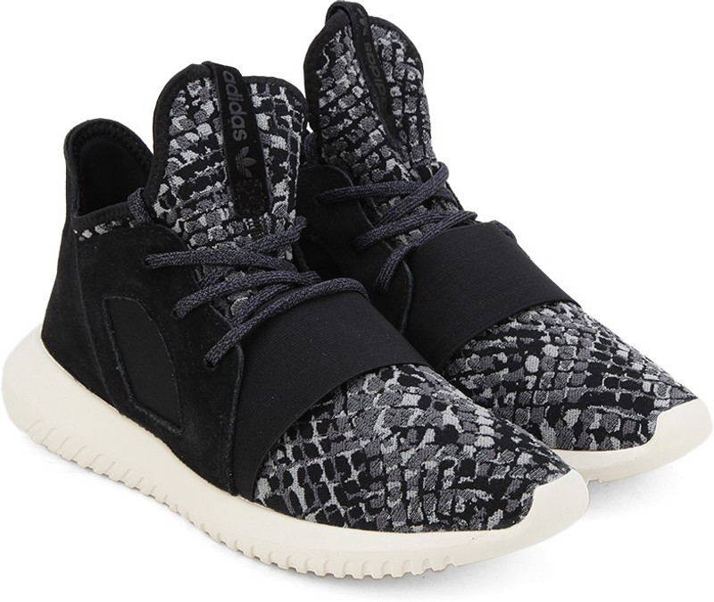 ADIDAS ORIGINALS TUBULAR DEFIANT W Sneakers For Women(Black)